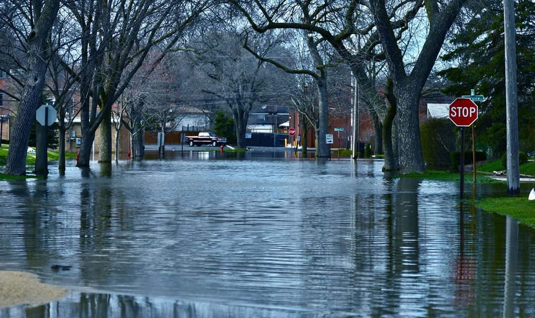 Study finds flooding lowers house prices, extends time on market