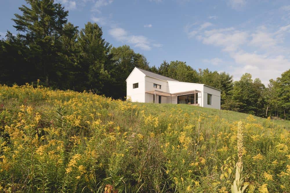 Bromont’s Saltbox Passive House