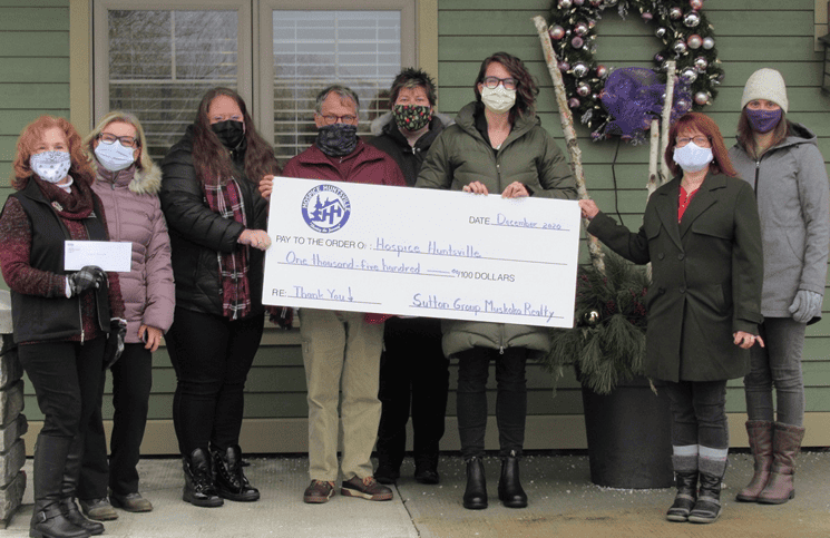 Sutton Group – Muskoka Realty gives $1,500 to Huntsville Hospice