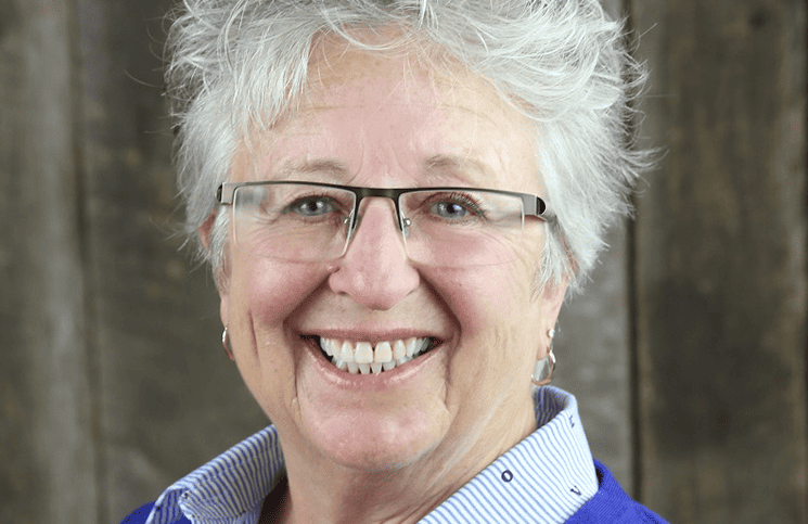 Melodie Walsh receives Kitchener-Waterloo Association of Realtors volunteer award
