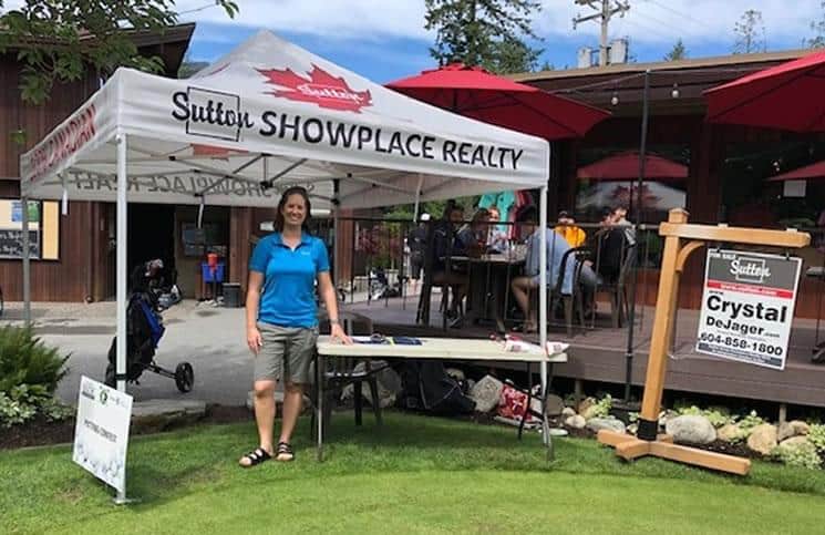 Chilliwack’s Crystal De Jager sponsors putting contest to raise funds for playground