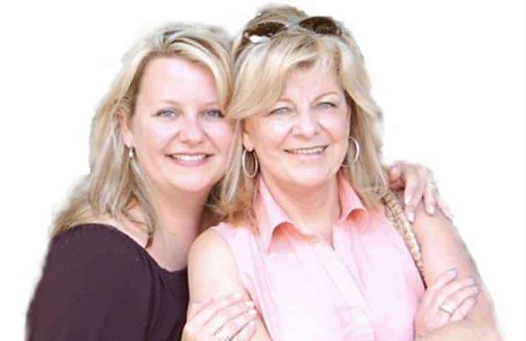 Mother-daughter duo Sandy Bodnar and Rayissa Palmer volunteer for community