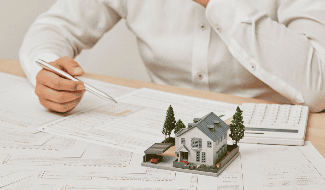 Should selling real estate require a college diploma?