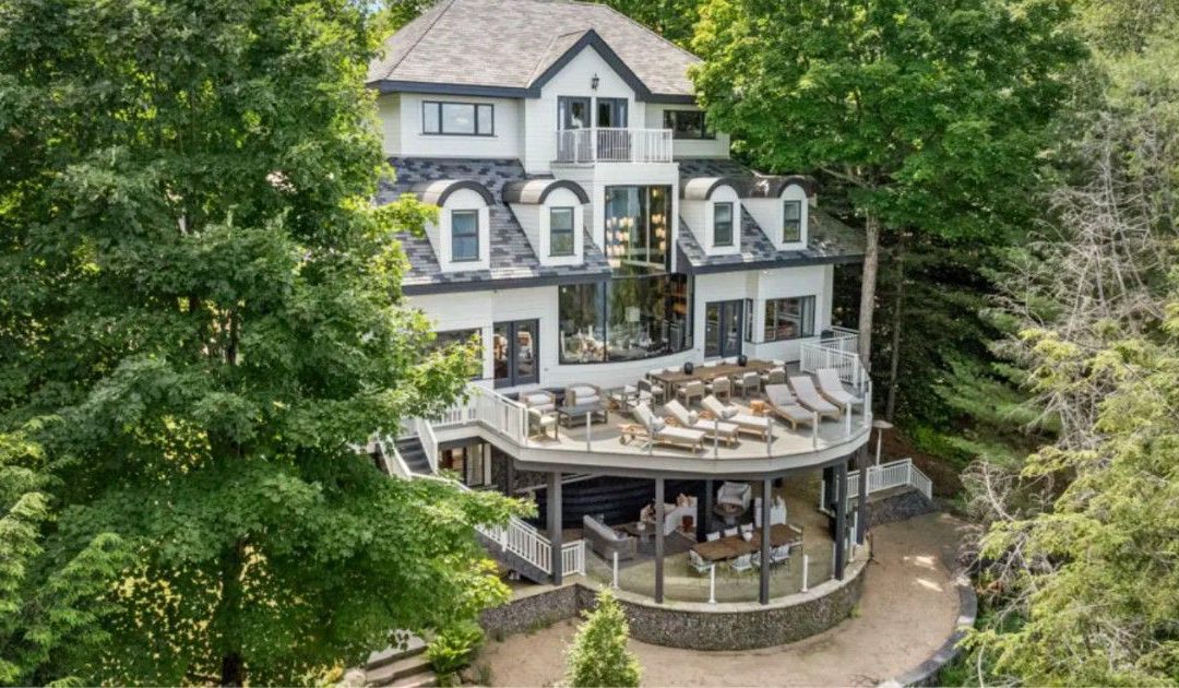 For this cottage country brokerage, 50% of sales start with a free vacation