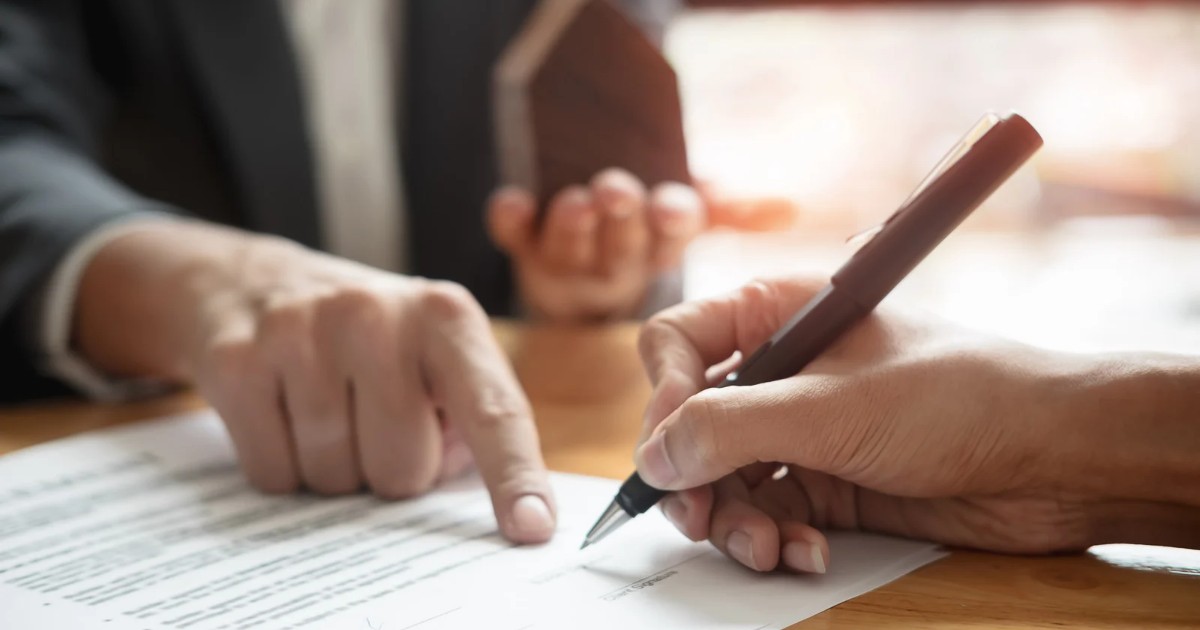 B.C. agents dissolve team, represent opposite sides of sale, leading to $126,000 in BCFSA penalties and expenses